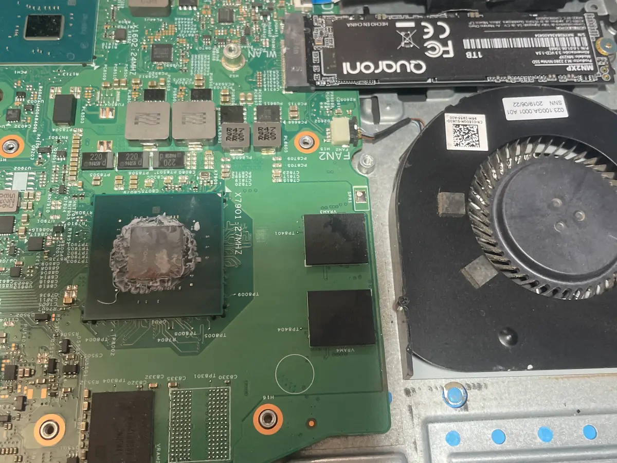Actualización de laptop (SSD y Windows) en Cise Laptop Oaxaca