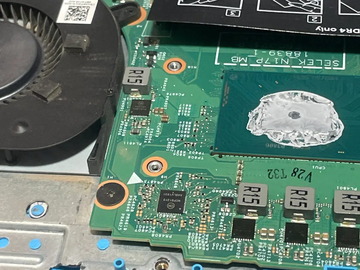Actualización de laptop (SSD y Windows) en Cise Laptop Oaxaca