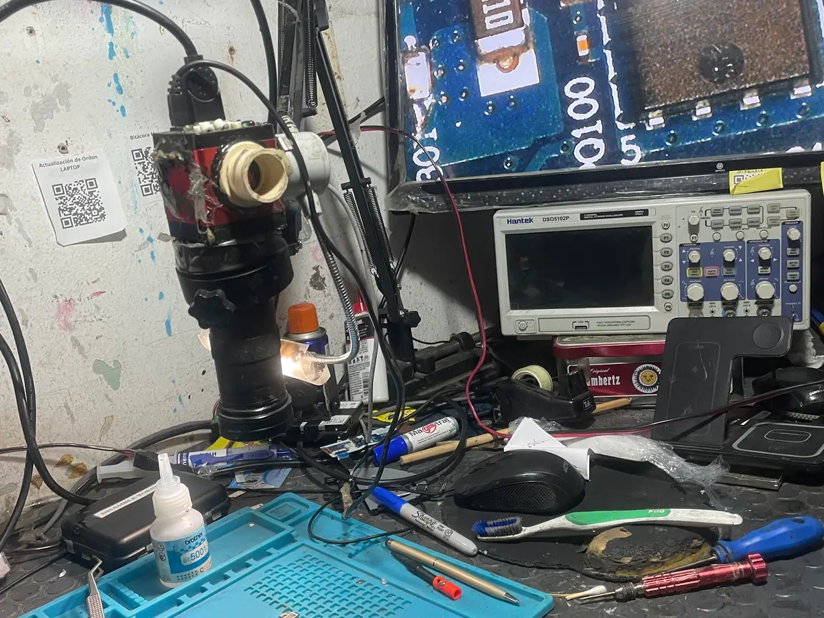Reparación a nivel componente de placa base en Cise Laptop Oaxaca