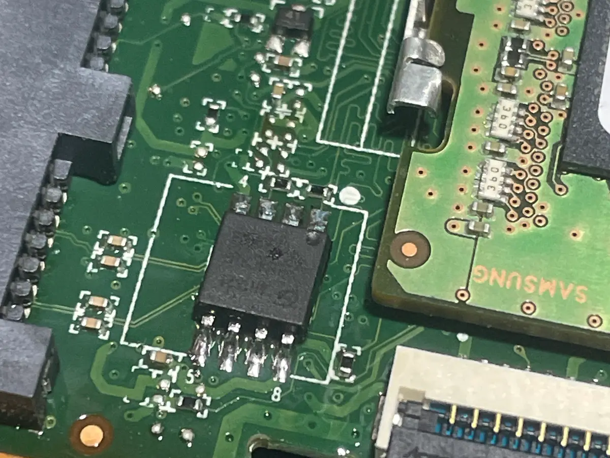 Laptop que no enciende en Oaxaca — diagnóstico nivel componente